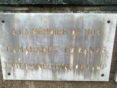 lapida conmemorativa