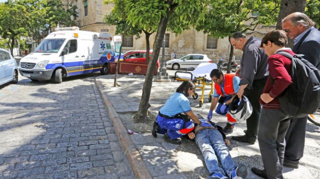 cera-cirios-provoca-caida-moteros_1127897337_67530449_667x375